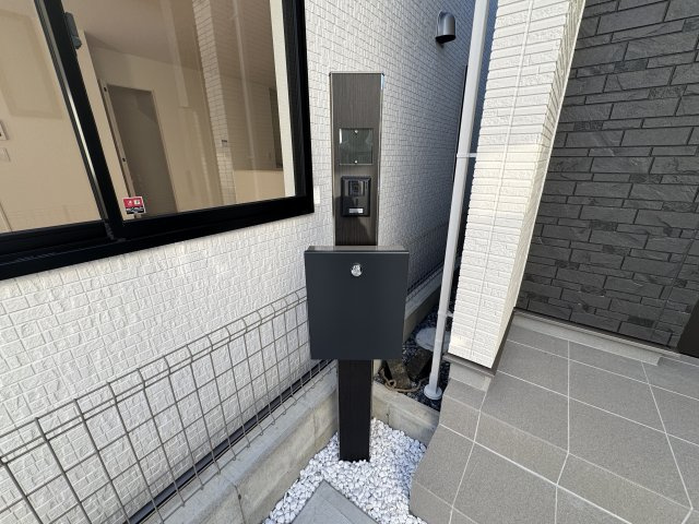 南風原町新川（全3棟）ラストC号棟の設備|C号棟　カメラ付きインターフォン＋ポスト付き♪