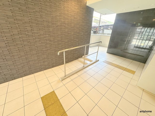 S-FORT難波西　仲介手数料無料のエントランス