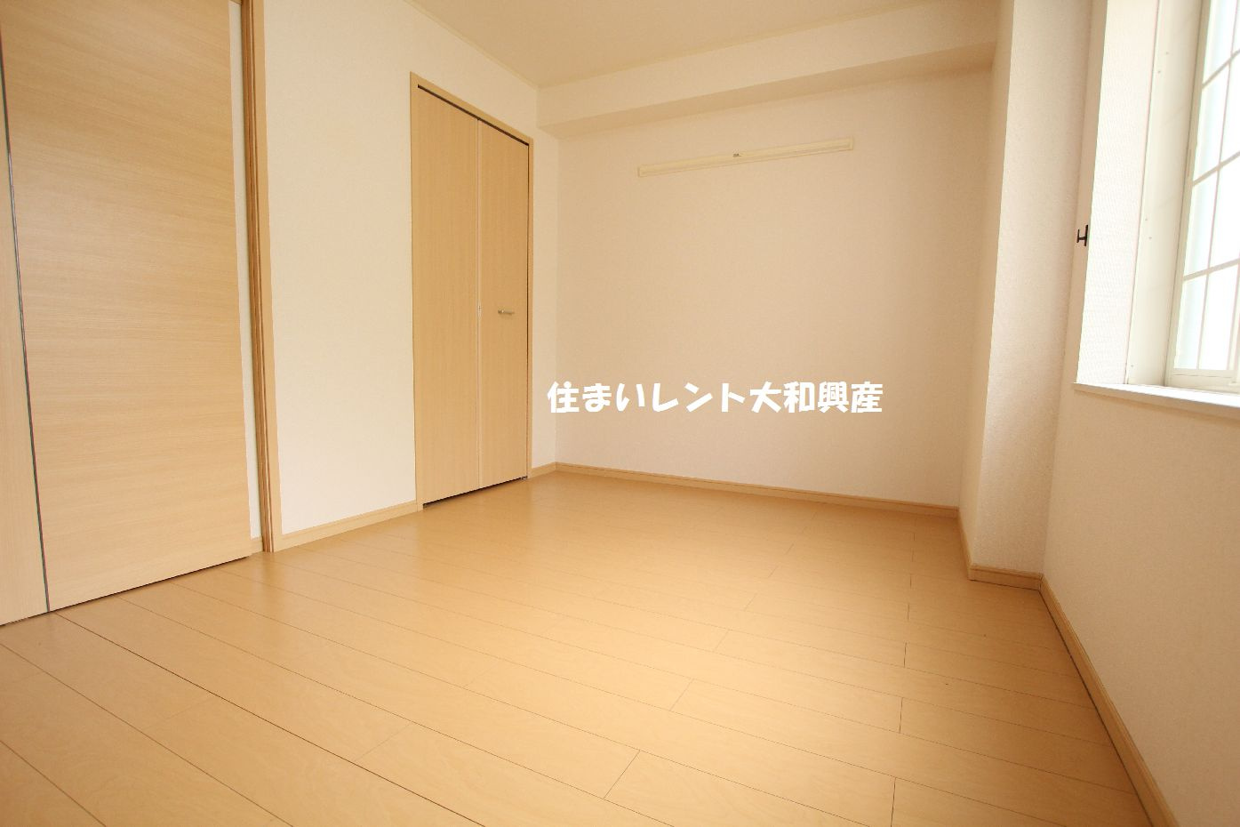 レフィナード２の寝室