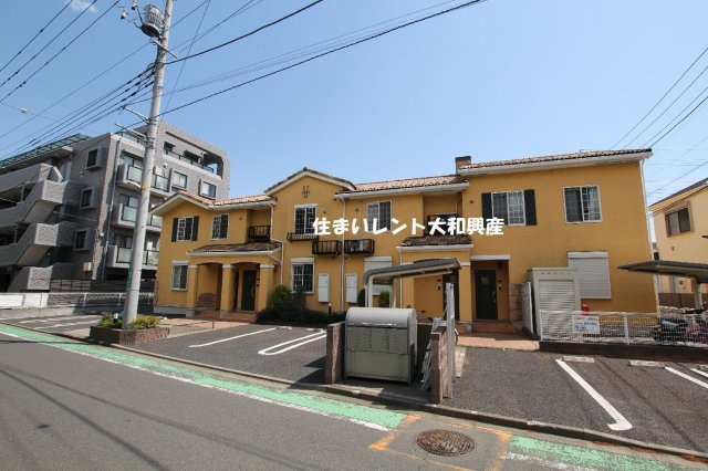 レフィナード２の外観