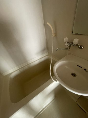 775番海老園の浴室