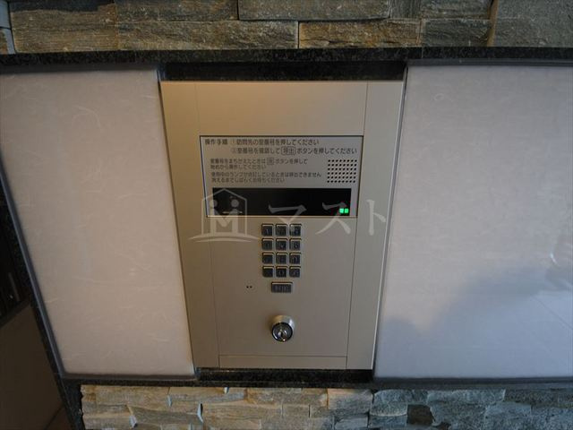 レジュールアッシュ梅田AXIAのセキュリティ