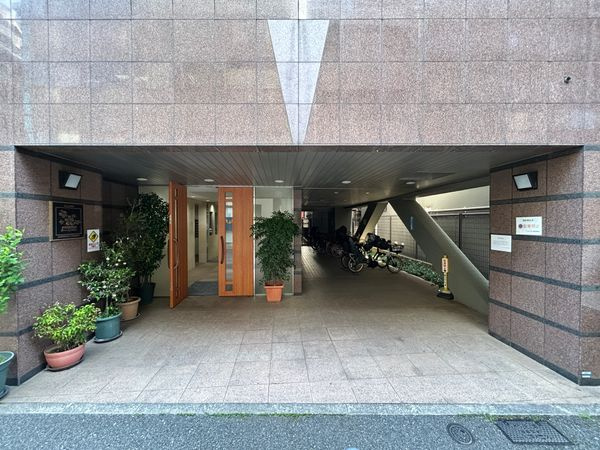 プリムローズ王子飛鳥山のエントランス|プリムローズ王子飛鳥山：南北線「王子」駅徒歩２分！