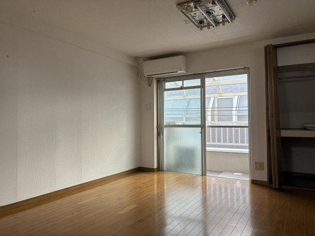 【寝室】ゼルコバ上杉 