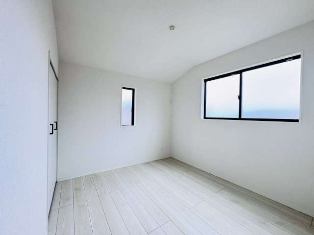 流山市向小金３丁目新築戸建【向小金小学校：3分】の洋室|5.25帖洋室