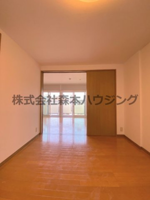 【居間・リビング】 | 　グランドハイツ2番館 | 使いやすい居間です