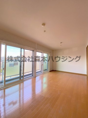 【洋室】 | 　グランドハイツ2番館 | 明るい洋室です