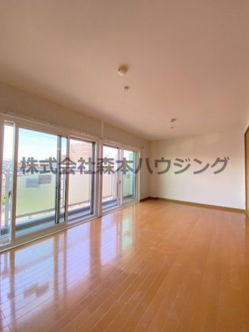 【洋室】 | 　グランドハイツ2番館 | 明るい洋室です