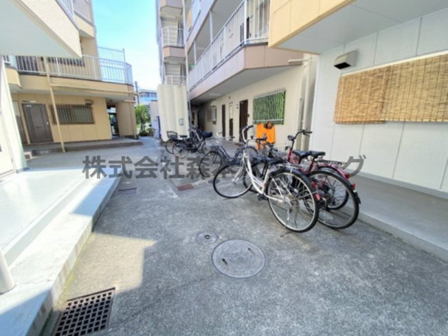 【その他共用部分】 | 　グランドハイツ2番館 | 駐輪場です