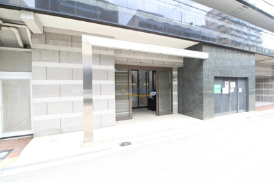 【エントランス】 | ＡＲＲＯＷ　ＦＩＥＬＤＳ壱番館