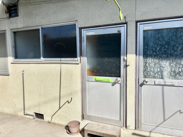 あさか荘の玄関|※写真と現況に相違がある場合は、現況を優先します。