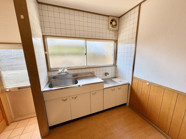 あさか荘のキッチン|※写真と現況に相違がある場合は、現況を優先します。