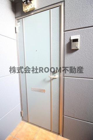 アヴァンセ宮丸の玄関