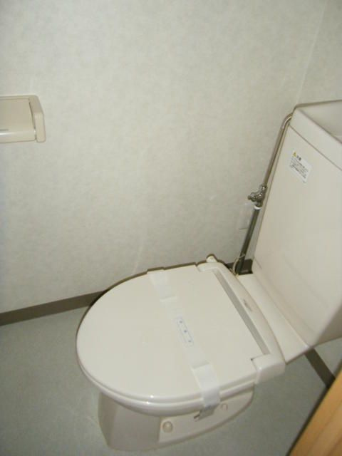 エルヴィエントアース千歳烏山のトイレ