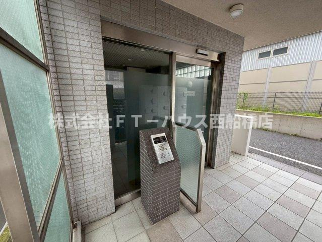 ファミリーフジ２のエントランス