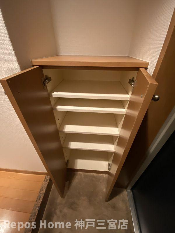 ディナスティ神戸元町通の収納