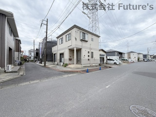 三郷市戸ケ崎1丁目　新築戸建　全1棟の前面道路含む現地写真|前面道路含む現地写真です。