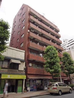 カテリーナ新宿御苑駅前の外観|カテリーナ新宿御苑駅前