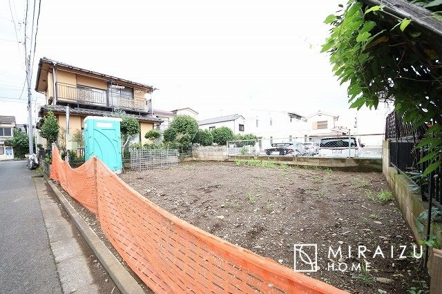 【周辺】 | 居心地の良さそうなリラックスできる空間。独立性のある建物ですので、ご自分の時間を大切にしたご家族様にぴったりです！