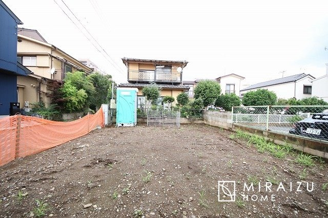 【外観】 | プライバシー性と開放感を高める住環境。陽当たりの良い開かれたロケーションを活かし、心地よい暮らしをプランニング