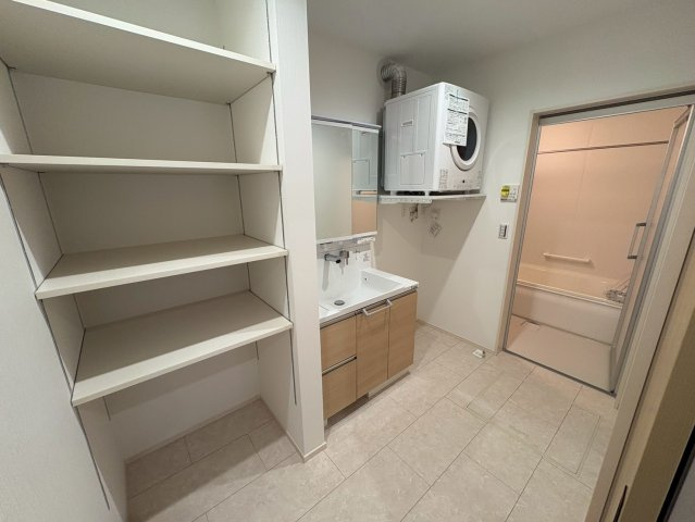 【内観：施工例】の画像