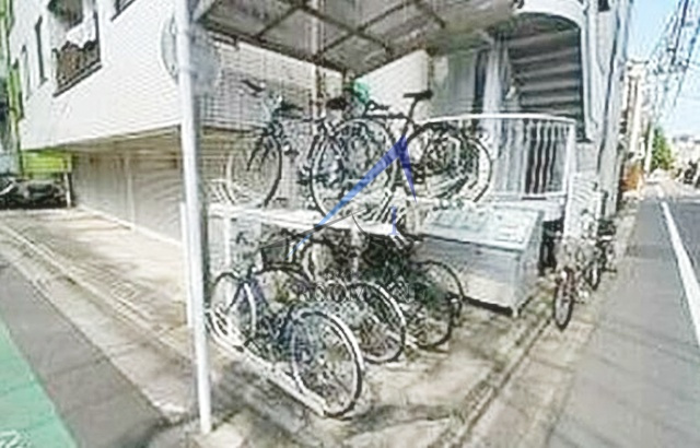 S・Tマンションのその他共用部分|駐輪場です。
