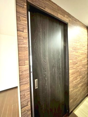 TMマンションの玄関
