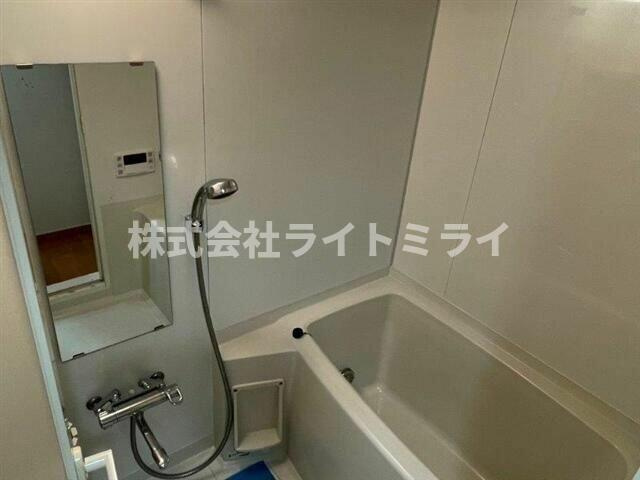 ルーブル早稲田弐番館の浴室| 