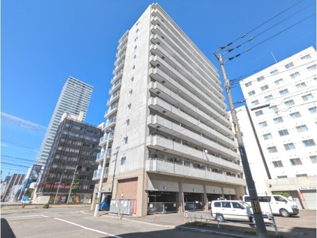 Ｆ０１３