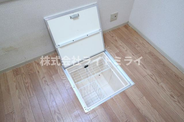 プティ・ジャルダンの設備|収納 床下収納 