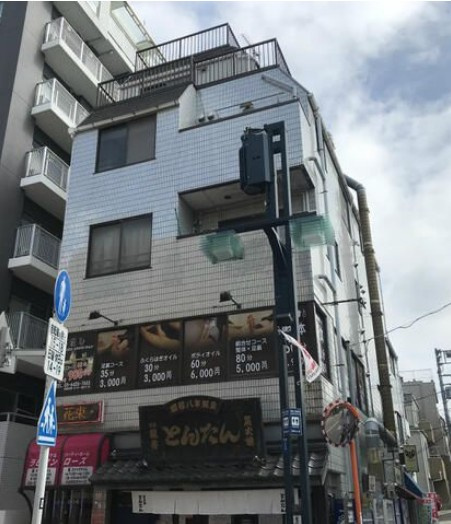 花善ビルの外観