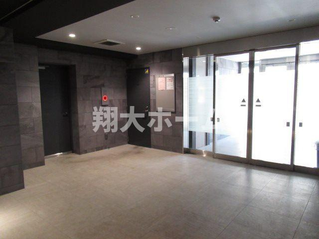 ＨＹ’ｓ　綾瀬駅前 のエントランス