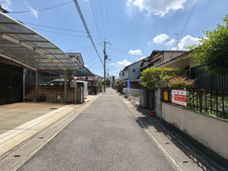 【前面道路含む現地写真】 | 解体更地渡し　約６０坪の売土地 | お好きなハウスメーカーや工務店で建築可能です。