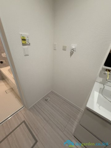 伊勢原市田中2期　新築戸建　全2棟2号棟のランドリースペース