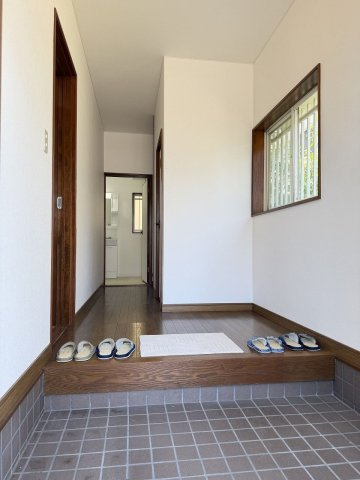 【玄関】 | 小郡市小郡　中古一戸建☆仲介手数料半額☆
