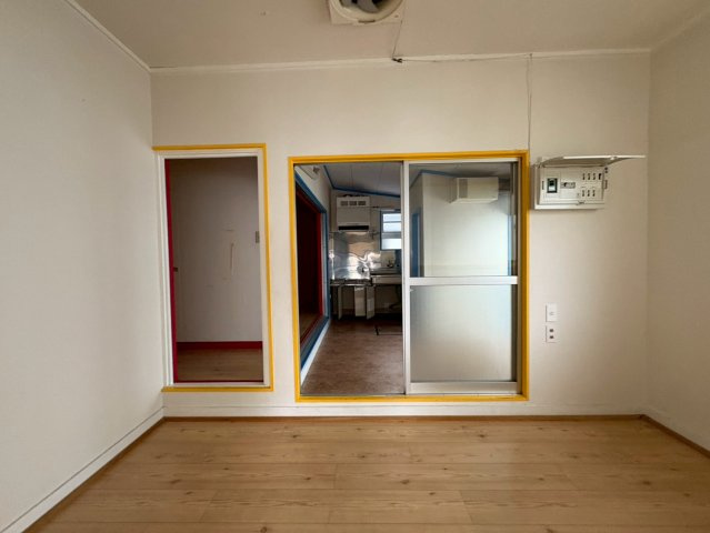 綾瀬市上土棚中６丁目の店舗事務所のその他