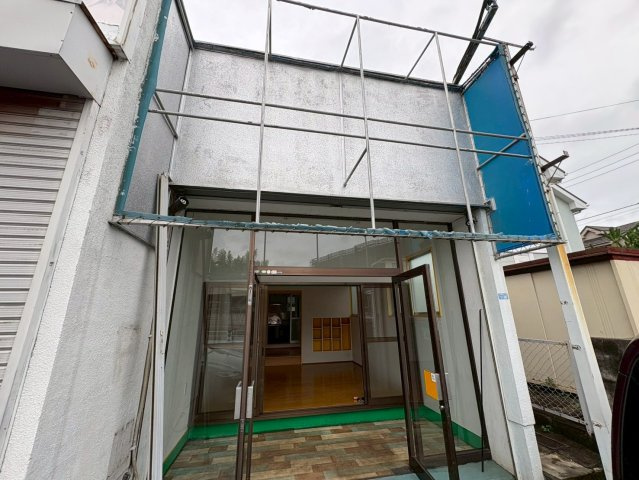 綾瀬市上土棚中６丁目の店舗事務所の外観
