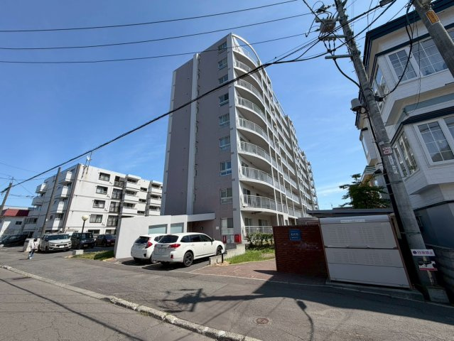ロイヤルシャトー北40条の外観