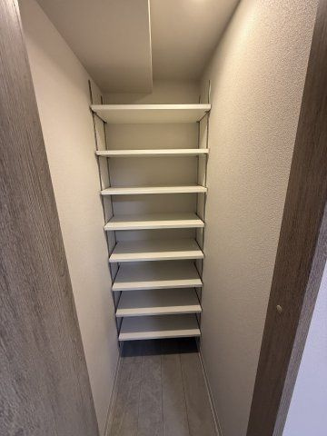 Louis Residence 弁天町の収納
