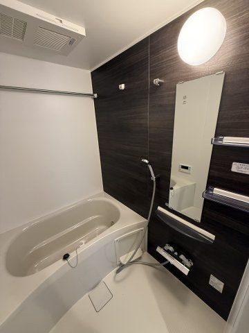 Louis Residence 弁天町の浴室