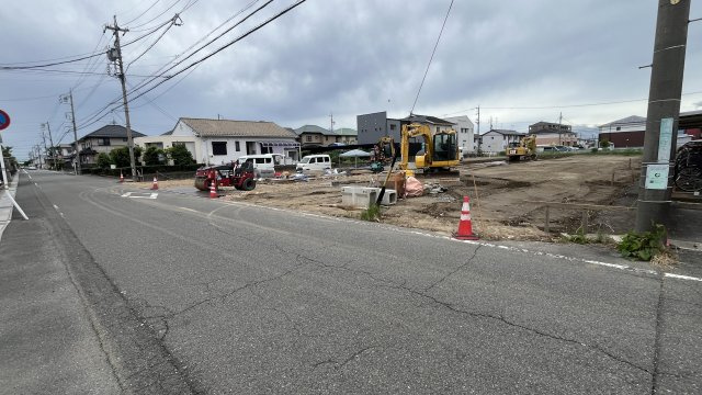 分譲地　須賀3丁目　3号地の前面道路含む現地写真