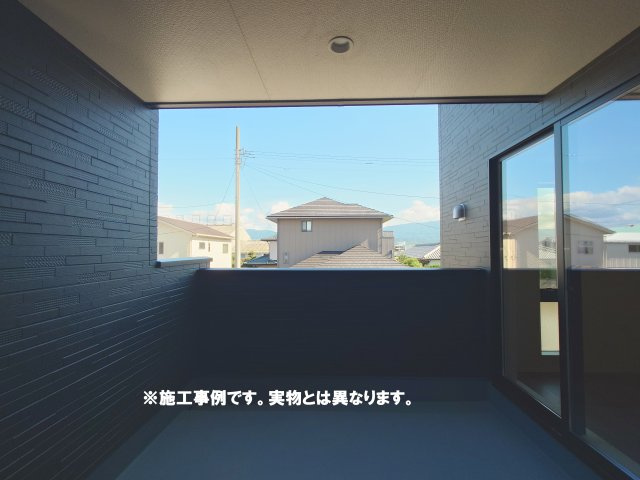 リーブルガーデン高松市仏生山町第七◇2026年度補助金対象の長期優良住宅です！のバルコニー|バルコニー完成予想図
外からの視線が入りにくく、プライバシーを確保しやすいインナーバルコニー付きのお家です。洗濯物干しやくつろぎスペース、趣味の場など多目的に使えて便利です(^^♪
