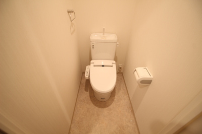 【トイレ】 | ラッフィナート | 落ち着いた色調のトイレです