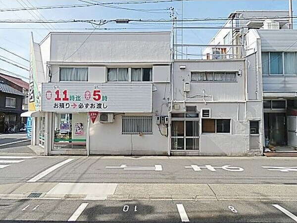 レージュ松原の駐車場