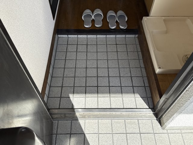ラ・バレーヌ辻井の玄関