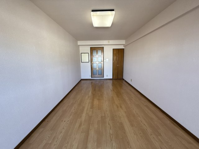 ラ・バレーヌ辻井の居間・リビング