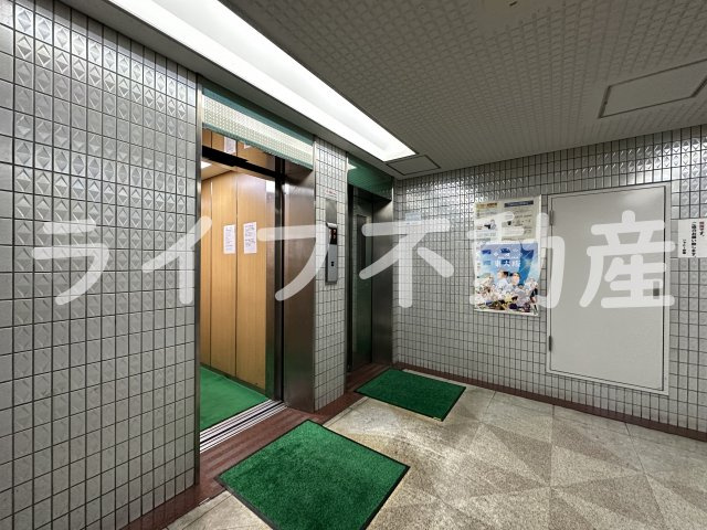シャトー寿楽のエントランス|毎日通るエントランスはこのようになっています
