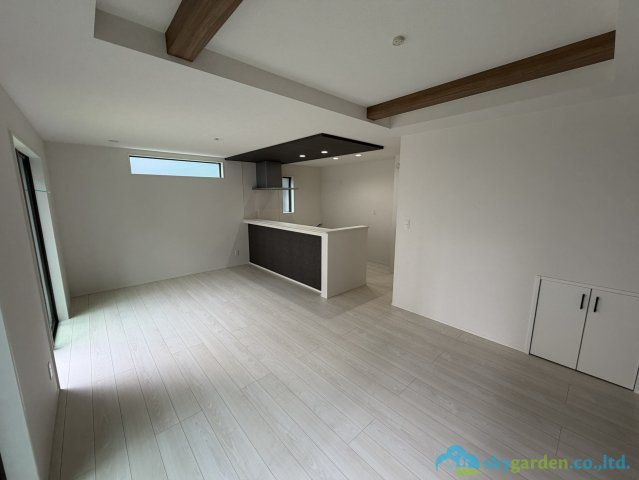 伊勢原市田中2期　新築戸建　全2棟1号棟の居間・リビング