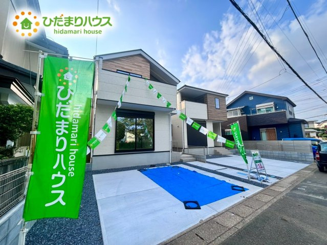 上尾市泉台8期　新築戸建　GRACE02の駐車場