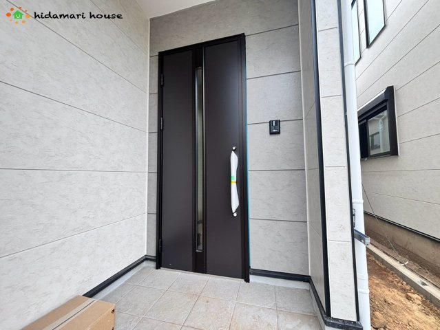 上尾市泉台8期　新築戸建　GRACE02の玄関
